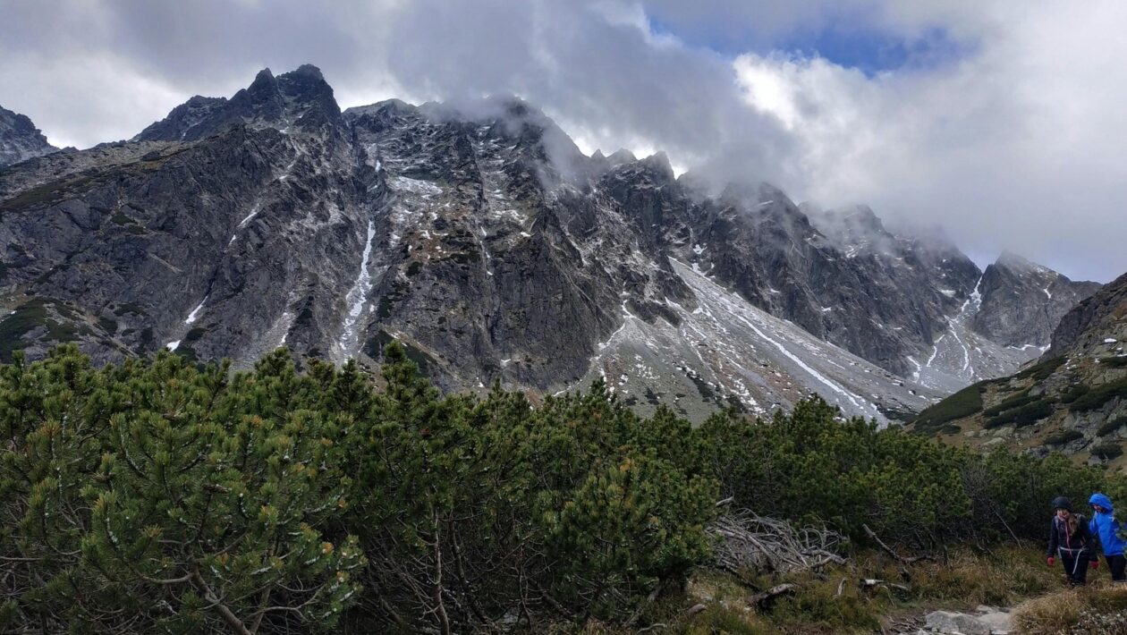 Tatranská kotlina: Pohľad na Slovenský raj zhora