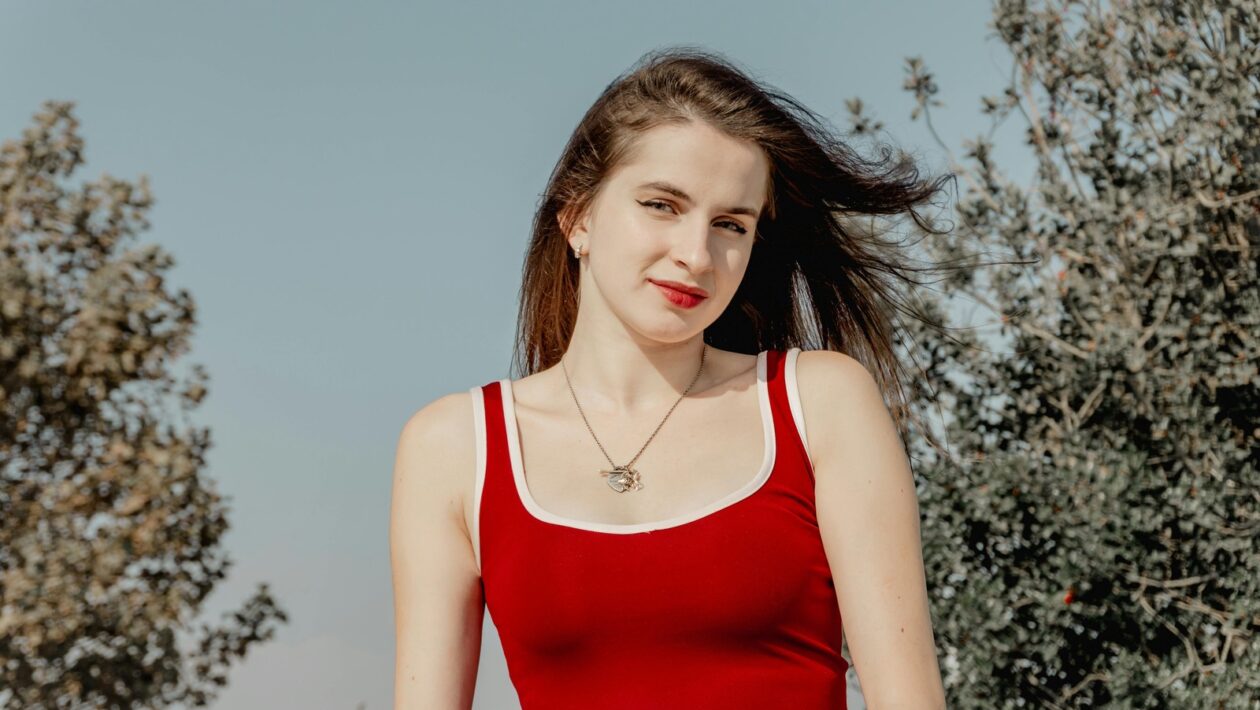 Slovenskí tvorcovia a remeselníci nábytku: Tradícia a moderná produkcia