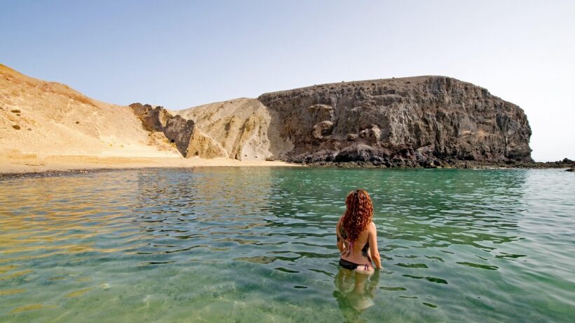 Keramika v súčasnom dizajne: Funkcia, umenie a úžitok