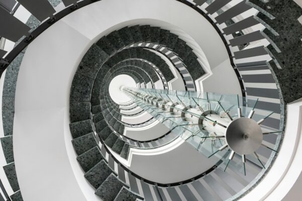 Charakteristika klasickej hudby a jej štruktúra: Princípy kompozície