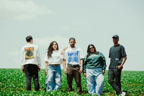 Umelecký prístup k aranžovaniu taniera: Kompozícia, farba a textúra