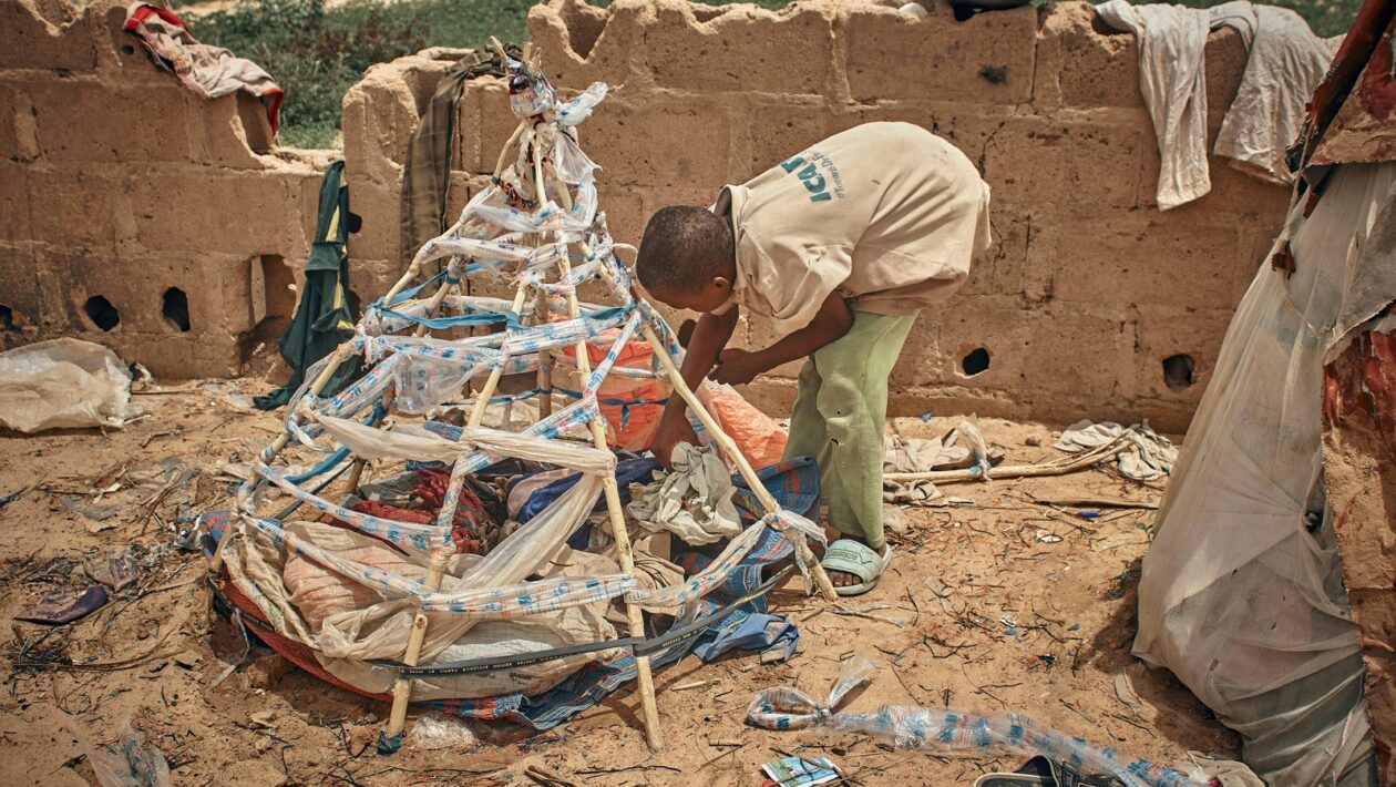 Slovenské nárečia: Fonetické a morfologické špecifiká východo, stredoa západoslovenčiny